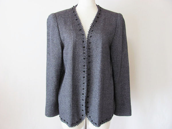 落ち着いた大人の女性が完成！斉藤都世子のカーディガンを買取しました