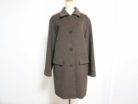 シックな雰囲気で落ち着きを｜ダックスのコートを買取しました