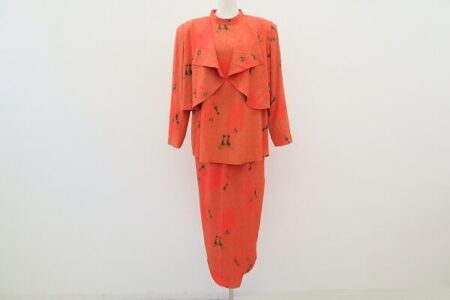 詩仙堂のお得なスリーピースを美品状態で買取させて頂きました