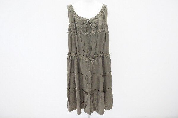 カーキ×レースの組み合わせが大人に仕上げる アズノウアズオオラカのワンピースをお買取