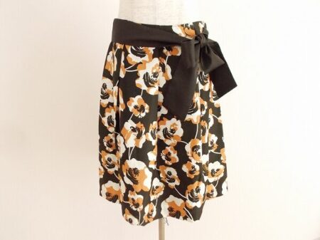 リボンベルトでより深みが出る！ギャラリービスコンティのスカートを買取しました