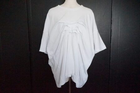 綺麗に広がるデザインが素敵なエンフォルドのTシャツを買取しました