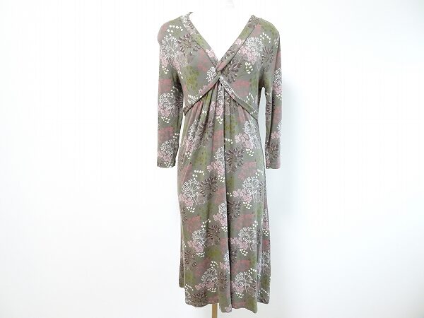 どこか可愛らしい印象に｜ローラアシュレイのワンピースを買取しました