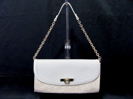 パーティにも大活躍！ディーケーエヌワイ ダナキャランニューヨークのバッグをお買取