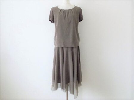 シンプルなのが嬉しい レリアンのセットアップを買取しました