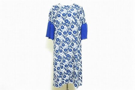 豪華で冷静さを感じる花柄が素敵 アズノウアズのワンピースを買取しました