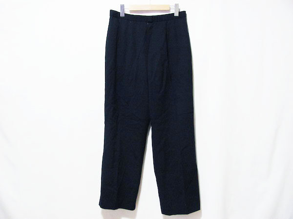 上品なネイビーが嬉しい レリアンのパンツを買取しました