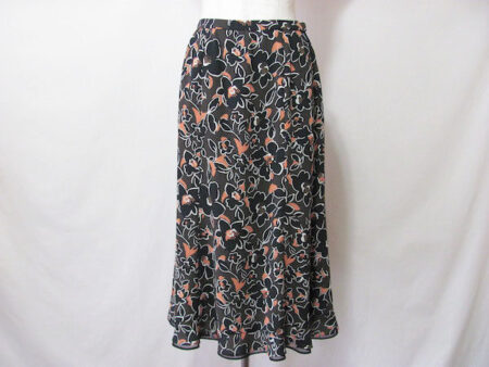 フレア×柄のバランスがキュート レリアンのスカートを買取しました