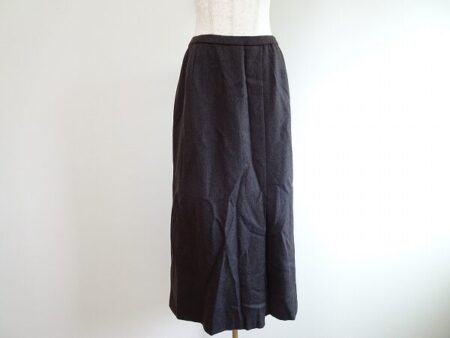 茶×ロング丈の大人な雰囲気が詰まったレリアンのスカートを買取しました