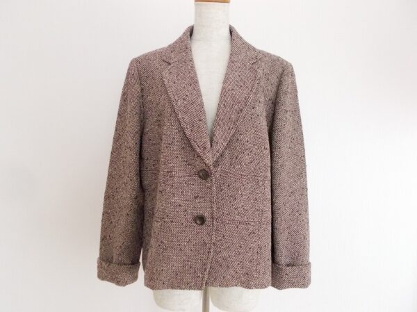 紫×ベージュの異色コラボ レリアンのジャケットを買取しました