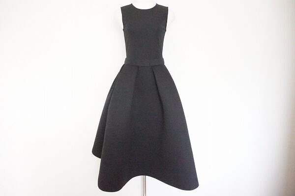バースデーバッシュのシンプルフレアワンピを買取させて頂きました