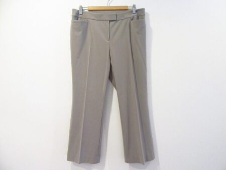 スタイルのよさも強調してくれる レリアンのパンツを買取しました