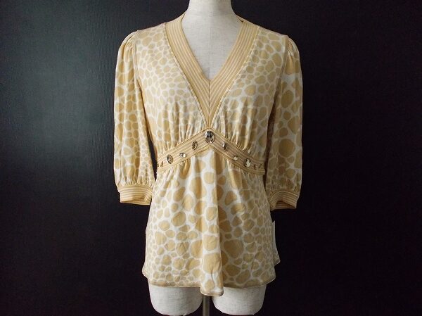 控えめなレオパードが素敵な伊太利屋のカットソーを買取しました