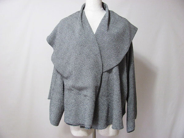 程よい広がりがおしゃれな詩仙堂のカーディガンを買取しました