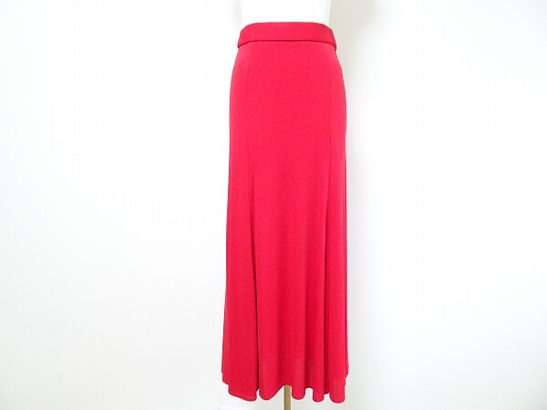 社交ダンスでも目立つ！チャコットのスカートを買取しました