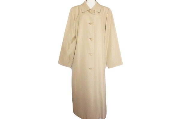 しっとり包まれる感じが素敵なレリアン シルク コートを買取しました