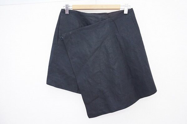 レアなラップスカート！エムエーユリウスのスカートを買取しました