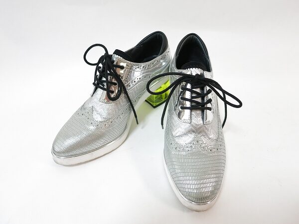 可愛くも色っぽく決まる ユナイテッドヌードのスニーカーを買取しました