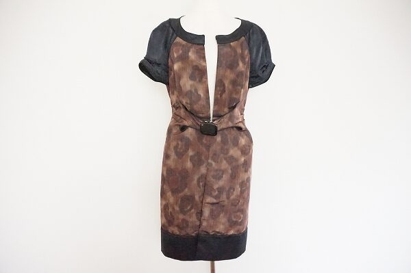 色っぽい柄がセクシーなパオラフラーニのワンピースを買取しました