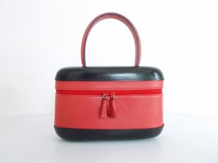赤×黒の組み合わせがシックなウォルターステイガーのハンドバッグを買取しました