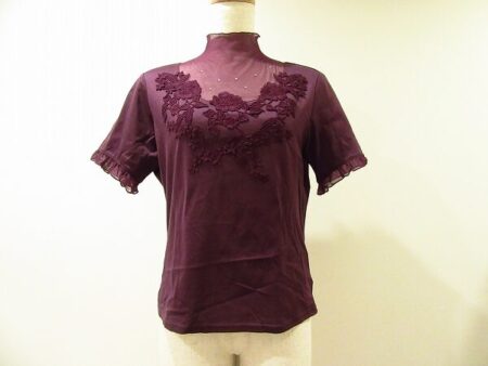 プレミア感のある色合いに見とれる 洋服屋のカットソーを買取しました