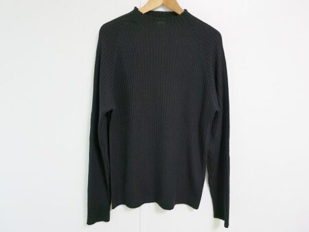 ハイネックで落ち着きある シーピーカンパニーのニットを買取しました