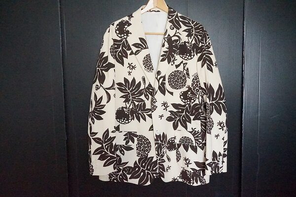 華やかさ満点のパイカジのジャケットを買取しました