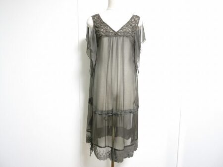 レース具合が素敵なパオラフラーニのチュニックを買取しました