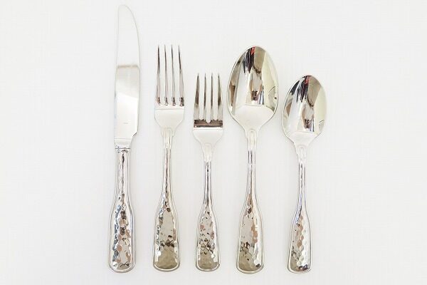 眩しいくらいの輝きがゴージャス リード&バートンのカトラリー5本セット