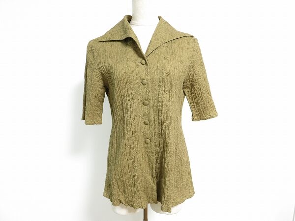 スラリとしたデザインが綺麗 ジジリのブラウスを買取しました
