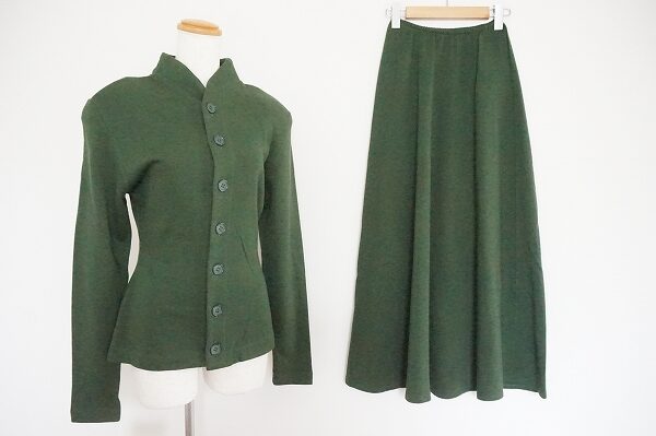 珍しい深緑がレトロ ノーマカマリ セットアップを買取しました