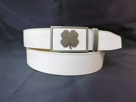 シンプルクローバーが可愛い ブラッククローバーのベルトを買取しました