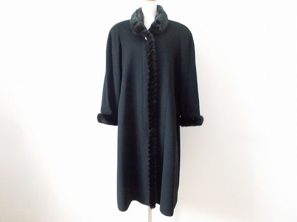 シンプルなゴージャスさが売り 藤井毛織のコートを買取しました