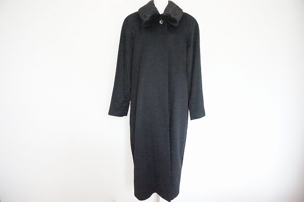 ディープなデザインがおしゃれ コロンボのコートを買取しました