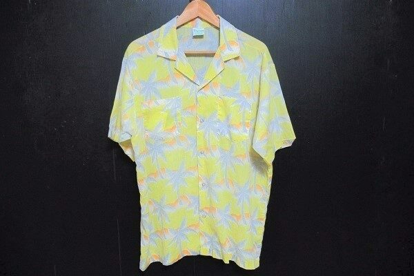 派手さの中にもソフトさがある トロピカーナのアロハシャツを買取しました