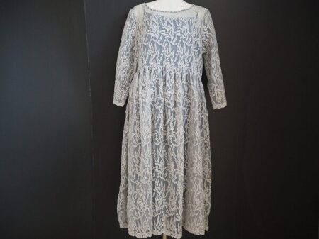細かいレースが愛らしい カワイイのワンピースを買取しました