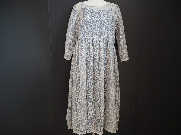 細かいレースが愛らしい カワイイのワンピースを買取しました