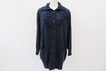 一気にクローゼット片付く！レリアンのカーディガンを出張買取いたしました