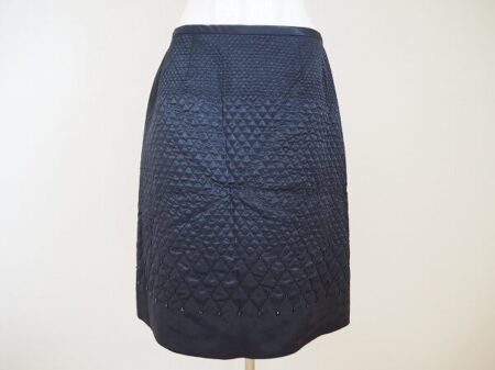 カジュアルでも上品さを演出！レリアンのキルティングスカートを買取