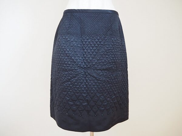 カジュアルでも上品さを演出！レリアンのキルティングスカートを買取