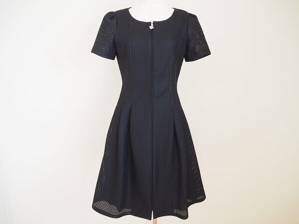 華やかデザインで色っぽく！エムズグレイシーのワンピースを買取しました