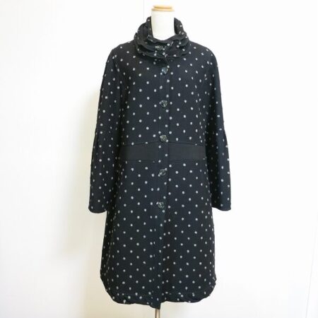 奥ゆかしいドット柄が素敵 ティービーセンソユニコのコートを買取しました