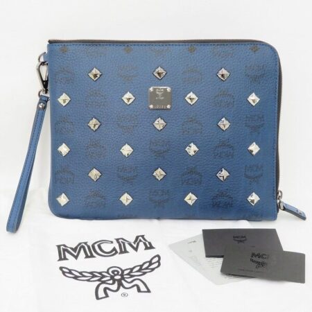 ネイビーとスタッズのバランスが豪華！エムシーエムのクラッチバッグを買取しました