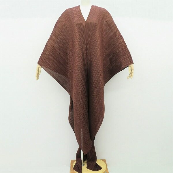 アンバランスさがおしゃれ プリーツプリーズのポンチョを買取しました