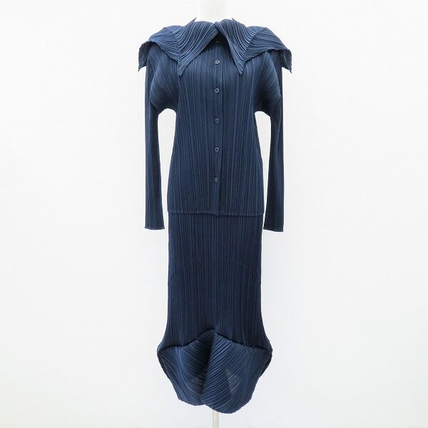 唯一無二の華麗なシルエット プリーツプリーズのセットアップを買取しました