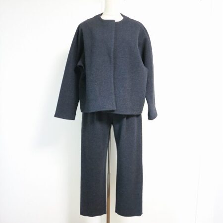 ざっくりした感じで気軽に着られる エヴァムエヴァのセットアップの買取しました