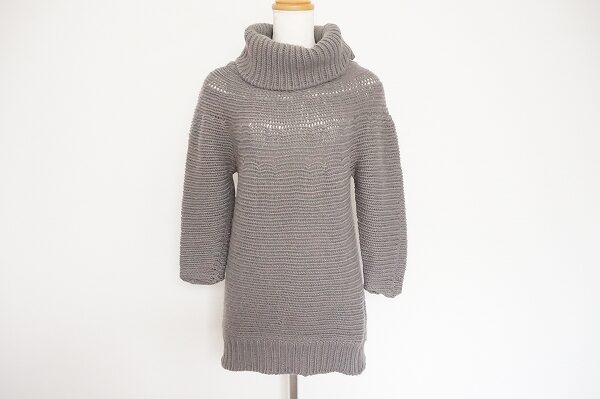 センスが光るデザイン マックスマーラのニットを買取しました