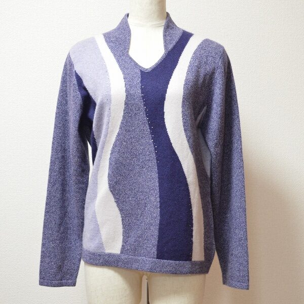 緩いラインがおしゃれなエルミダのニットを買取しました