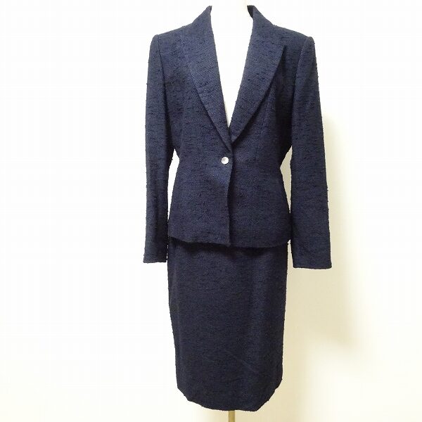 ツイード風が上質レディに ハナエモリのスカートスーツを買取しました