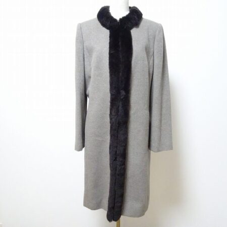 首元のアンゴラが温かい ミラショーンのコートを買取しました